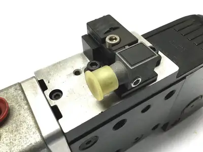 EC63D-A-0-90A-R-45-1-0 | Norgren  Pneumatic Robotics Power Clamp - Used