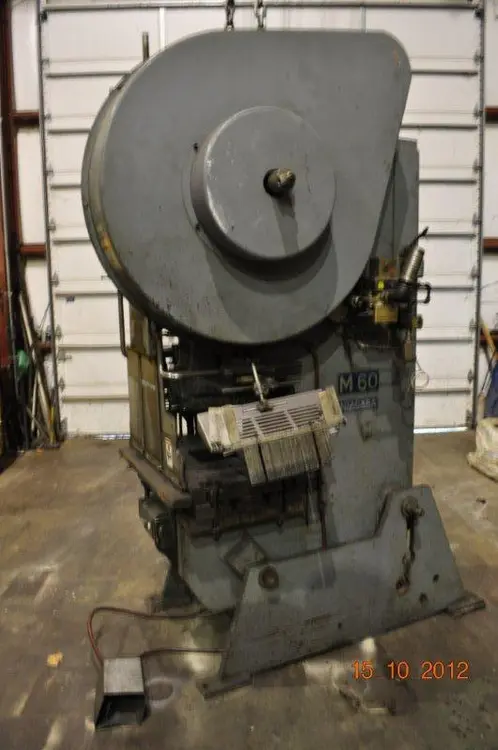 Used NIAGARA M6 O.B.I. Presses Ohio US | D & D Industries #437761