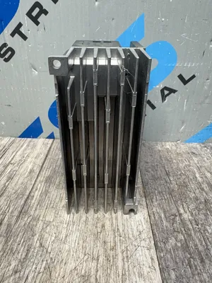 SIEMENS 6SL3210-5BB17-5UV1 Electrical/PLC/Automation | ESS Industrial Equipment Sales (4)