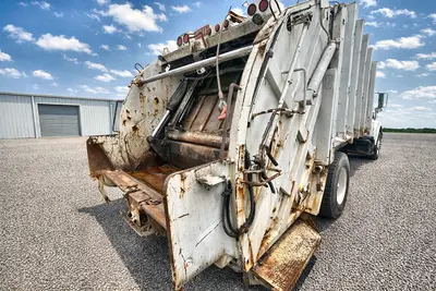 Used 2001 INTERNATIONAL 4900 Dump trucks Ohio US | Proxy Equipment #1383031