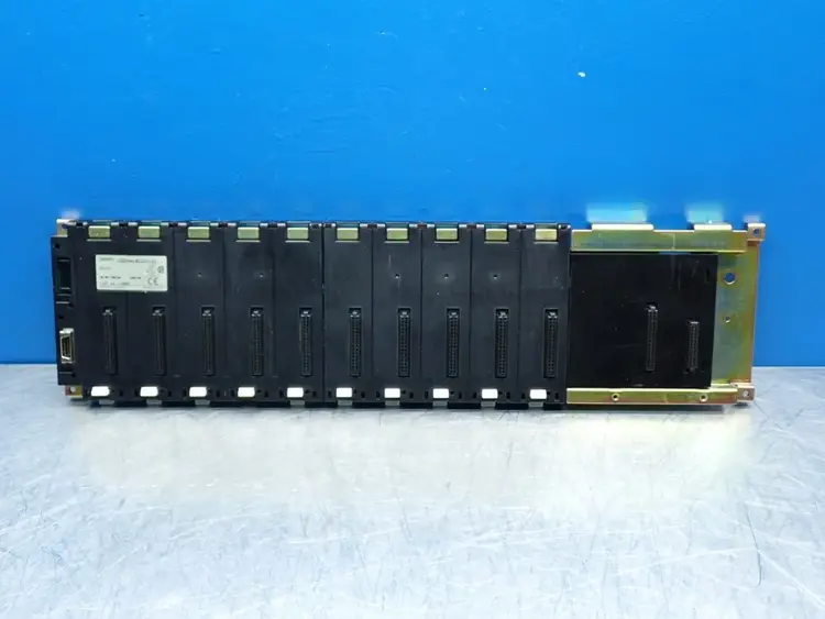 Used OMRON C200HWBC101V1 PLC Expansion Units Ohio US | HGR 24 #751717