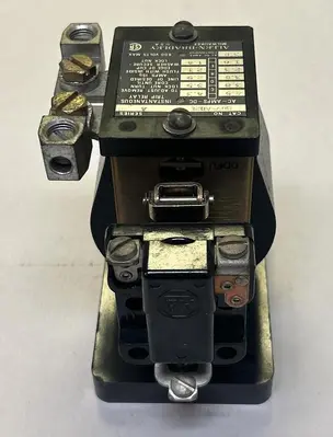 Used ALLEN-BRADLEY 809-A02E Miscellaneous Equipment (Electrical & Power) | Surplus Asset Holdings #1203488