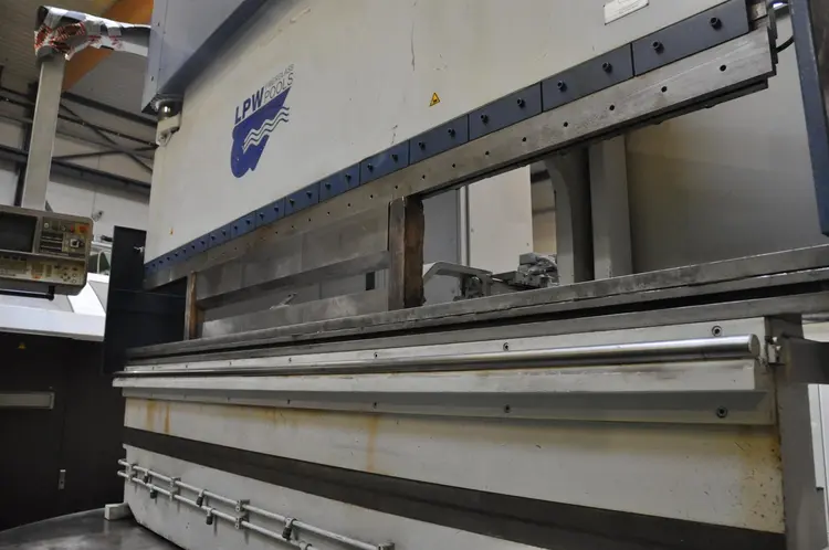 Used LVD PPE 175 TON X 3050 MM CNC Press Brakes | Apt International N.V #373113