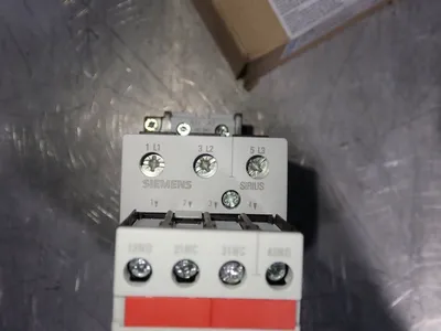 New | in-Stock SIEMENS 3RT10351QB443MA0 PLC Contactors Ohio US | HGR 24 #786940