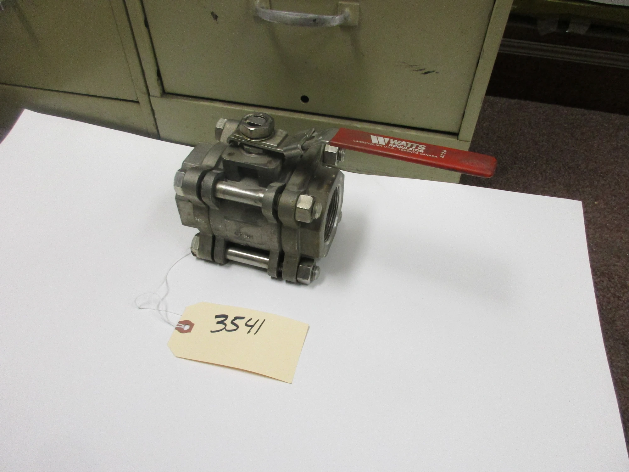 2" Ball Valve, 3 piece, CF8M material, NPT intlet and outlet.