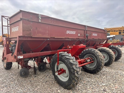 Used _UNKNOWN_ _UNKNOWN_ Planters Idaho US | Tri-Steel Manufacturing #1557067