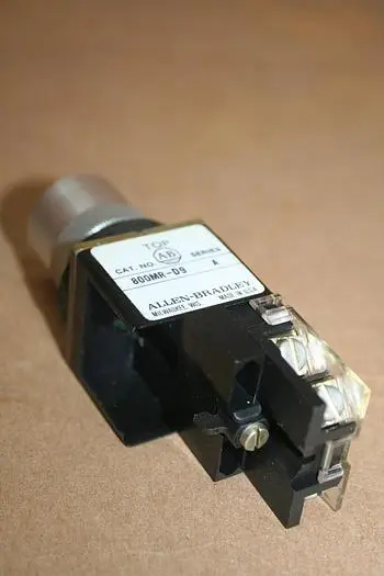 Used ALLEN BRADLEY 800MR-D9 BLACK Relays & Switches Michigan US | Ideal Machinery #590049
