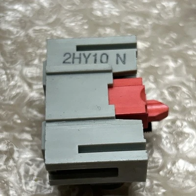 (11) IDEC BST001 Contact Blocks FAST SHIPPING! + Warranty