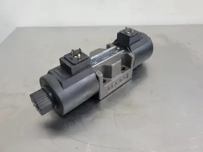 NEW YUKEN DSG-03-3C3-D12-N-5090
