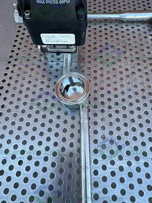USED ITT PURE FLO .5-316L- RA20MAX 5 WAY DIAPHRAGM VALVE W/ 1/2" SANITARY FITTING