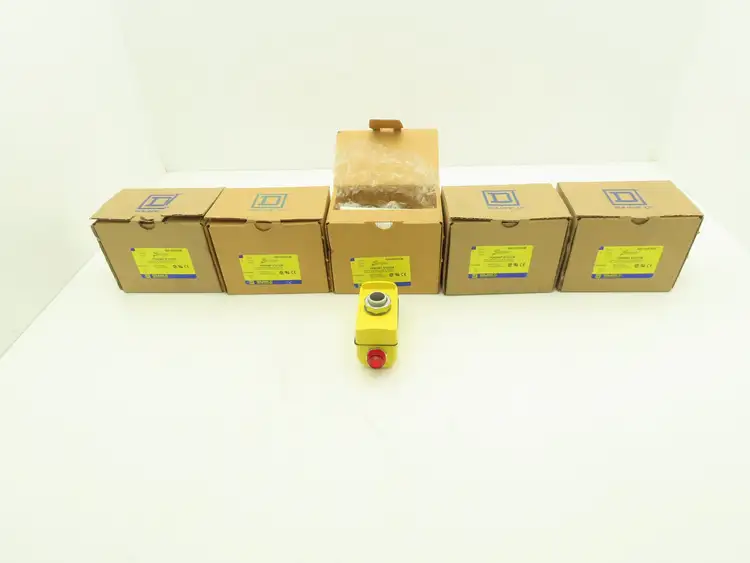 New | in-Stock FLEETGUARD _UNKNOWN_ Relays & Switches | Arrow Industrial #617718