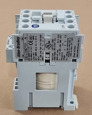 NEW Allen-Bradley 100-C09DJ01