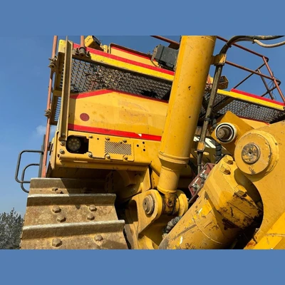 USED 2011 CATERPILLAR D11T