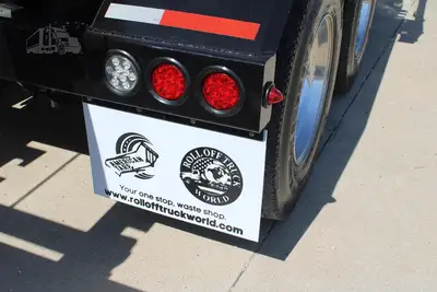 New | in-Stock 2027 PETERBILT 548 Rolloff Trucks Texas US | Roll Off Truck World #1492012