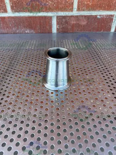 Used UNBRANDED STAINLESS STEEL REDUCER 1 1/2" SANITARY TO 2 1/2" SANITARY FITTINGS Valves/Fittings California US | Equipment Lab #488798
