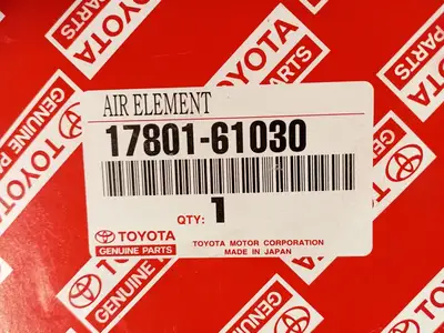 NEW TOYOTA 17801-61030