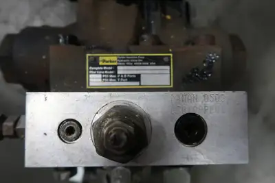 Hydraulic Valve Assembly