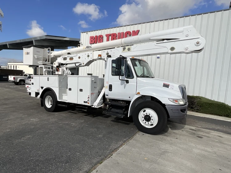Used 2019 INTERNATIONAL 4300 Bucket (boom) trucks California US | Big Truck & Equipment #1412325