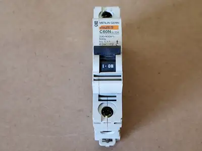 USED MERLIN GERIN 60687