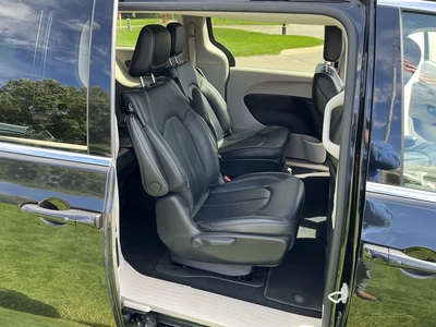 Used 2024 CHRYSLER PACIFICA HYBRID Vans Michigan US | Miedema Asset Management Group #1461350