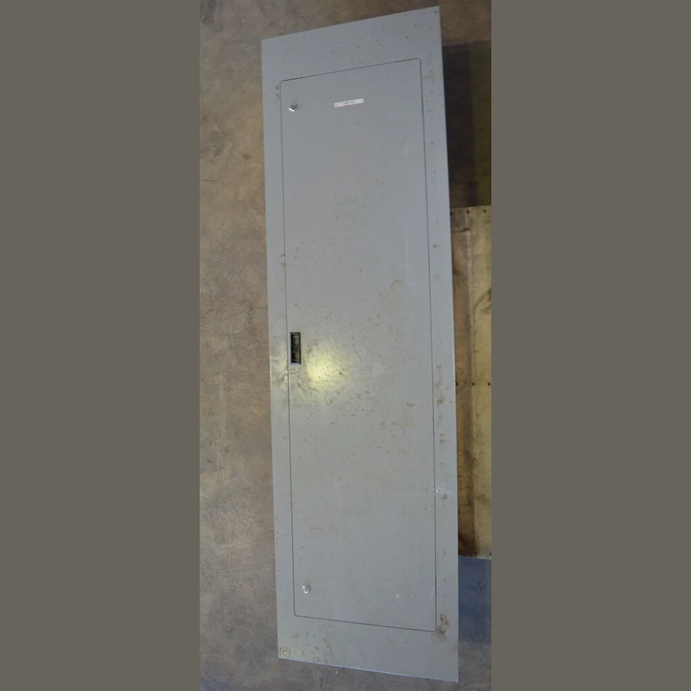 Cutler Hammer 400 Amp Distribution Panel