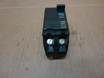 USED SQUARE D QO220