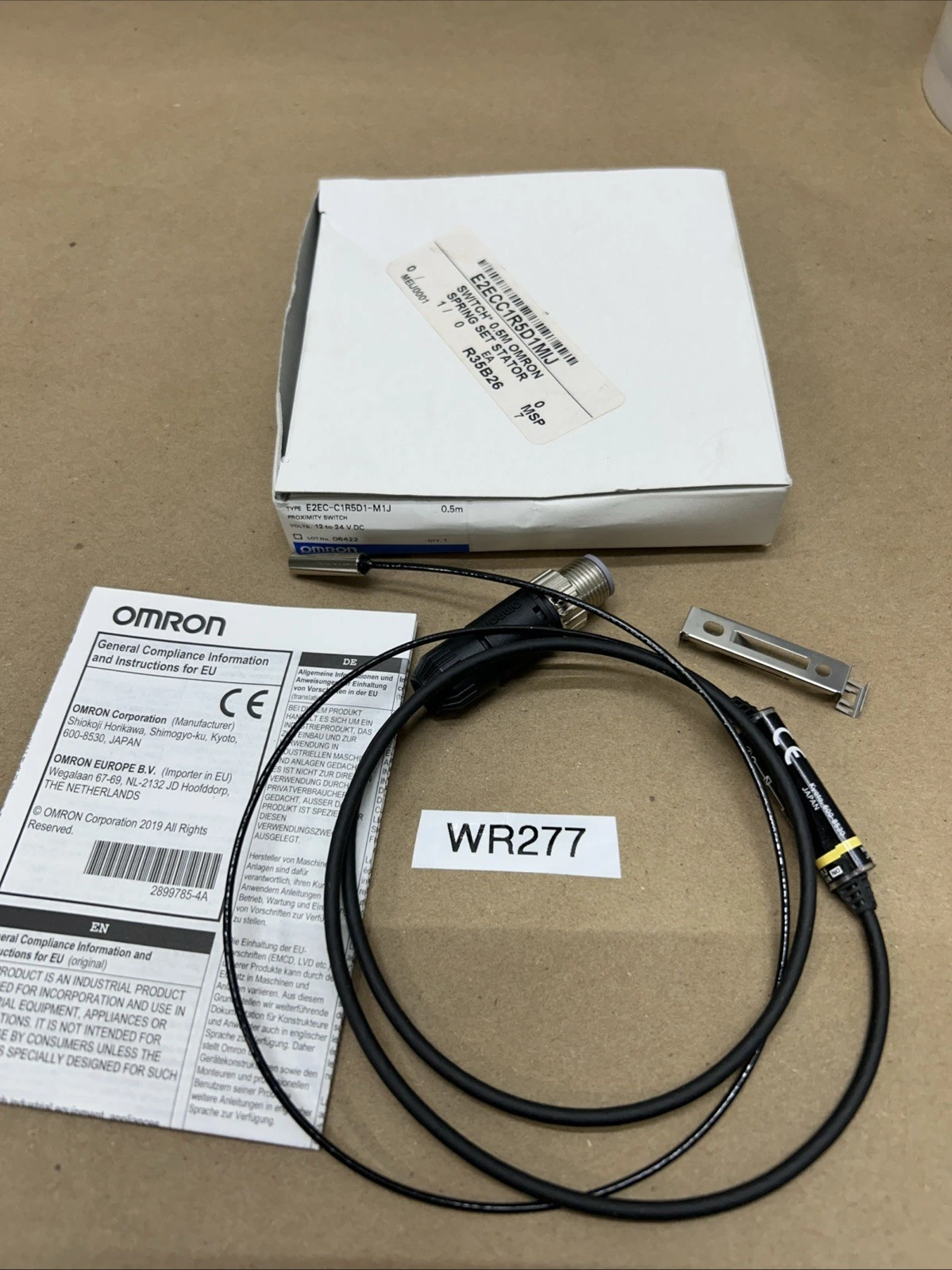 NEW Omron E2EC-C1R5D1-M1J