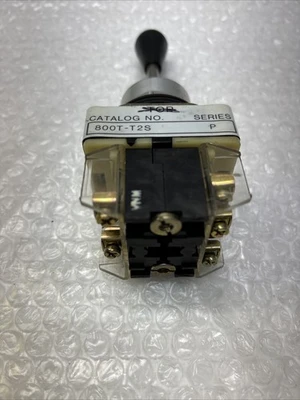 USED Allen-Bradley 800TT2S