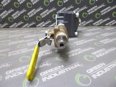 ControlAir Inc. Type 320 Air Regulator Assembly with Apollo Valve 250 PSIG Used