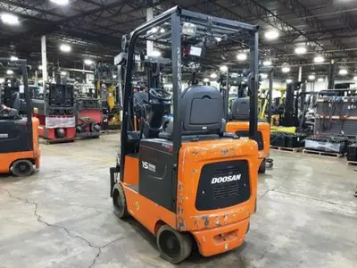USED 2019 DOOSAN BC15S-5