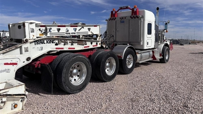 USED 2017 Kenworth T800B
