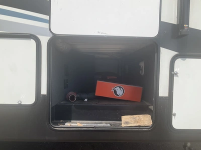 Used 2021 MILESTONE 377MB Campers, Caravans, Motorhomes Michigan US | Miedema Asset Management Group #1335040