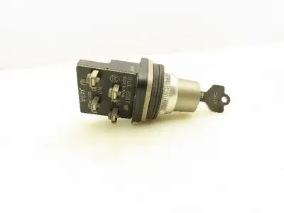 Allen Bradley 800T-J43A Keyed Selector Switch 3 Position 1 NO 1 NC Series N