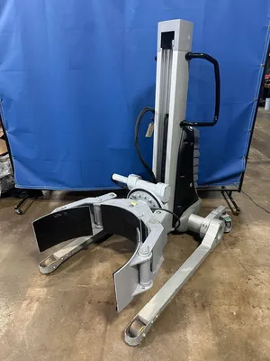 VOYAGER SQUEEZE-O-TURN Lifters | Great American Equipment Company (1)