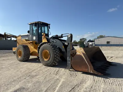 USED 2019 Deere 644K