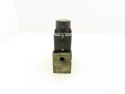 Koehring Pegasus Division PLS-2235 Hydraulic Servovalve 121UE