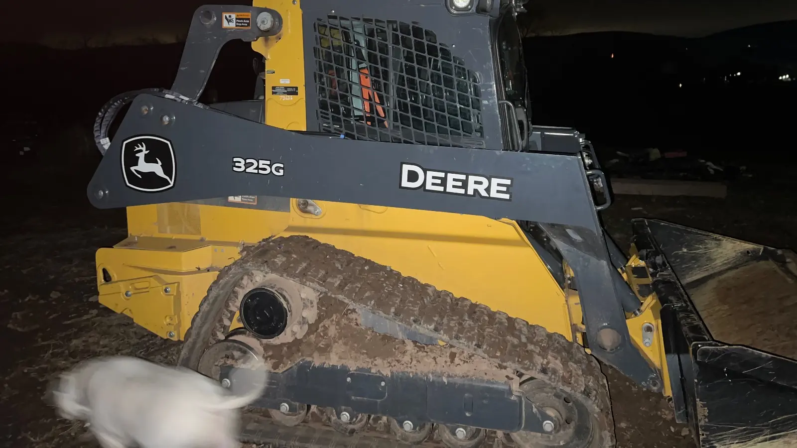 USED 2023 Deere 325G