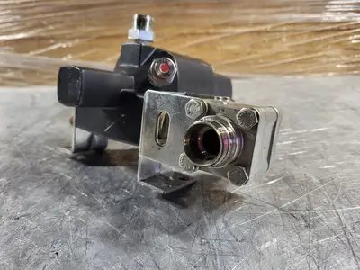 USED SWAGELOK SS-A63TS12-33CFP