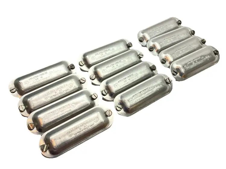 Used APPLETON FORM 85 ALUMINUM CONDUIT BODY COVER 1/2" LOT OF 12 Electrical Fittings | Maverick Industrial Sales #1119578