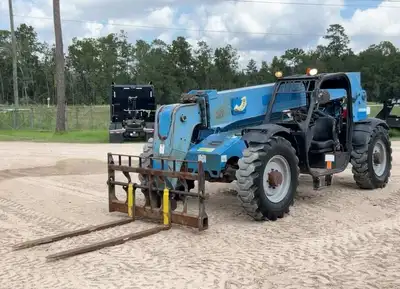 USED 2015 GENIE GTH844