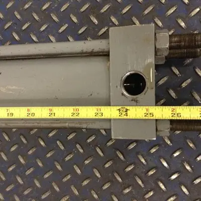 USED CINCINNATI MILACRON MH 600-68/CYLINDER 17