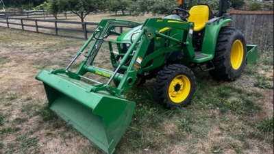 USED 2021 Deere 3025E