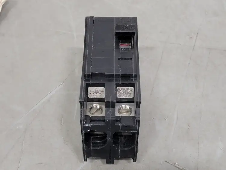 New | in-Stock SQUARE D QOB2100 Switchgears British Columbia CA | Lenmark #240801