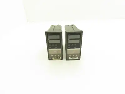 RKC C400 PLC Temperature Control 120/240VAC 6/9VA 800°F Lot of 2