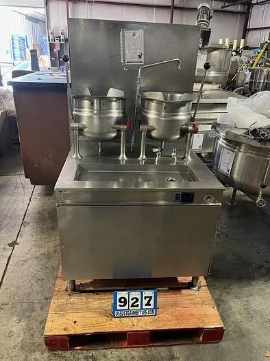 Used CLEVELAND RANGE #36GMK66200 TWIN 6 GAL. Cooking Kettles New York US | America's Steam Kettle Headquarters #393319