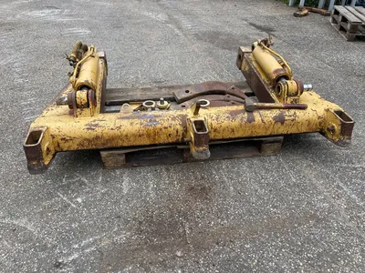USED CATERPILLAR 953