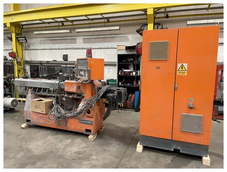 Used 2000 LEISTRITZ 40MM Extruders Florida US | ESCOBAR TRADING, INC. #202912