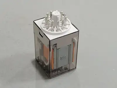 NEW ALLEN BRADLEY 700-HN101