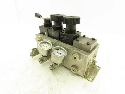 Vektek 0116|1813 3x4 Manual Hydraulic 3-Valve Manifold Assembly Lever/Handle