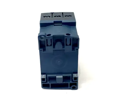 LC1D09BD | Telemecanique  Contactor 3P 9A 24VDC - Used